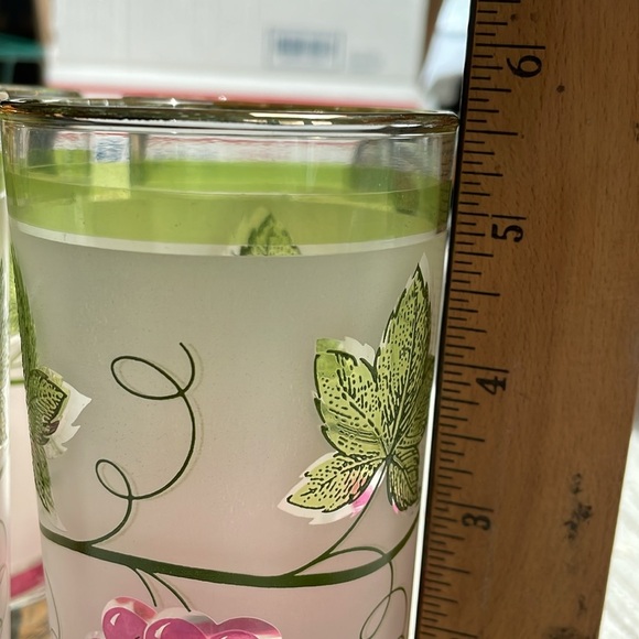 VTG 4 Frosted Libbey Grape & Leaf Drinking Glasses Tumblers Gold Rim Normal wear - Picture 4 of 9